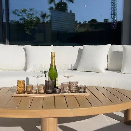 Beautiful 1-bedroom In 아파트